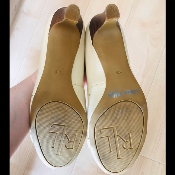 Beige Ralph Lauren patent leather heels - Picture 7 of 12